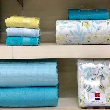 biancheria letto e bagno azzurro scampoli erbisti verona